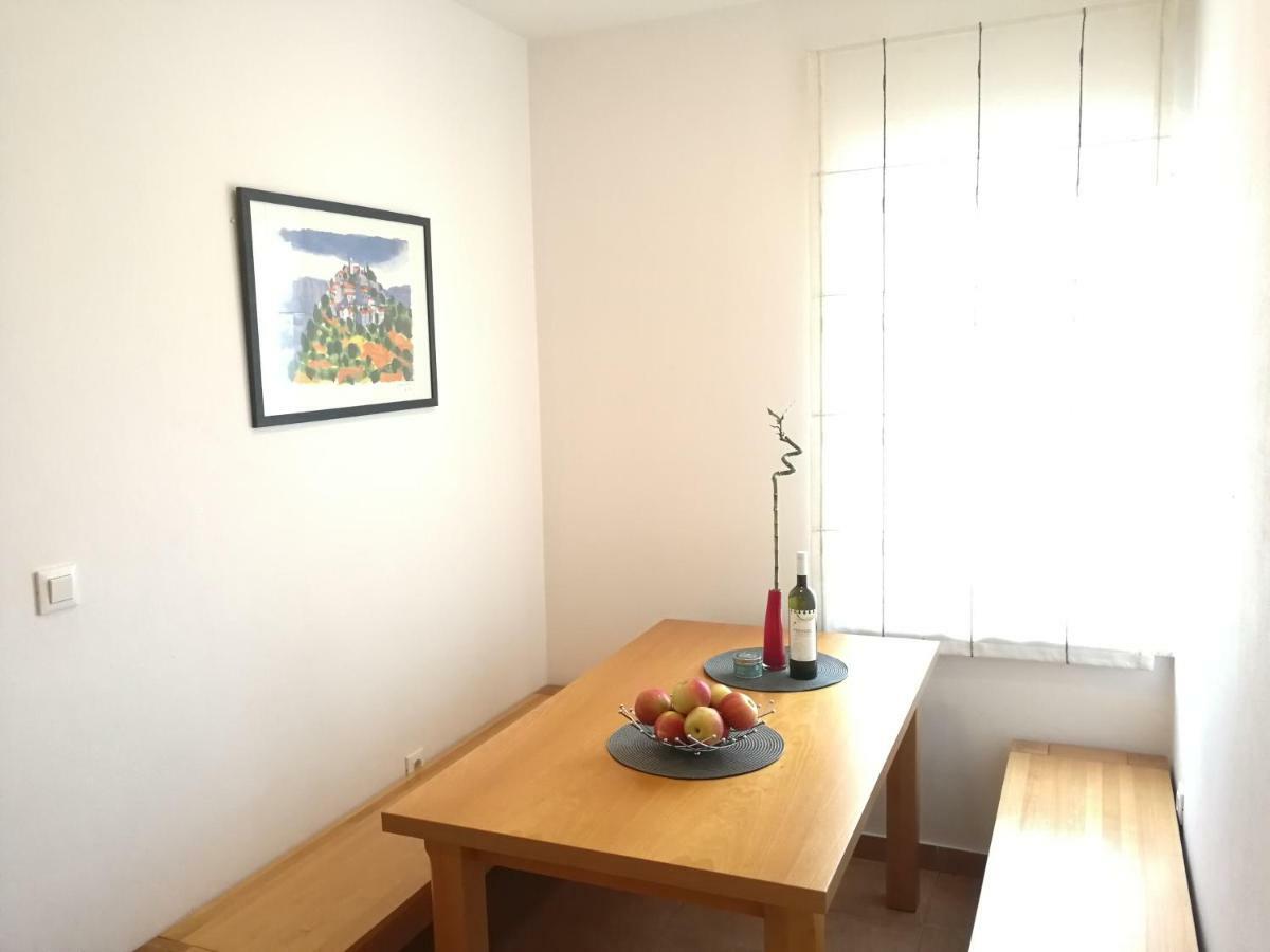 Apartment Tina By The Beach Pjescana Uvala Exterior foto
